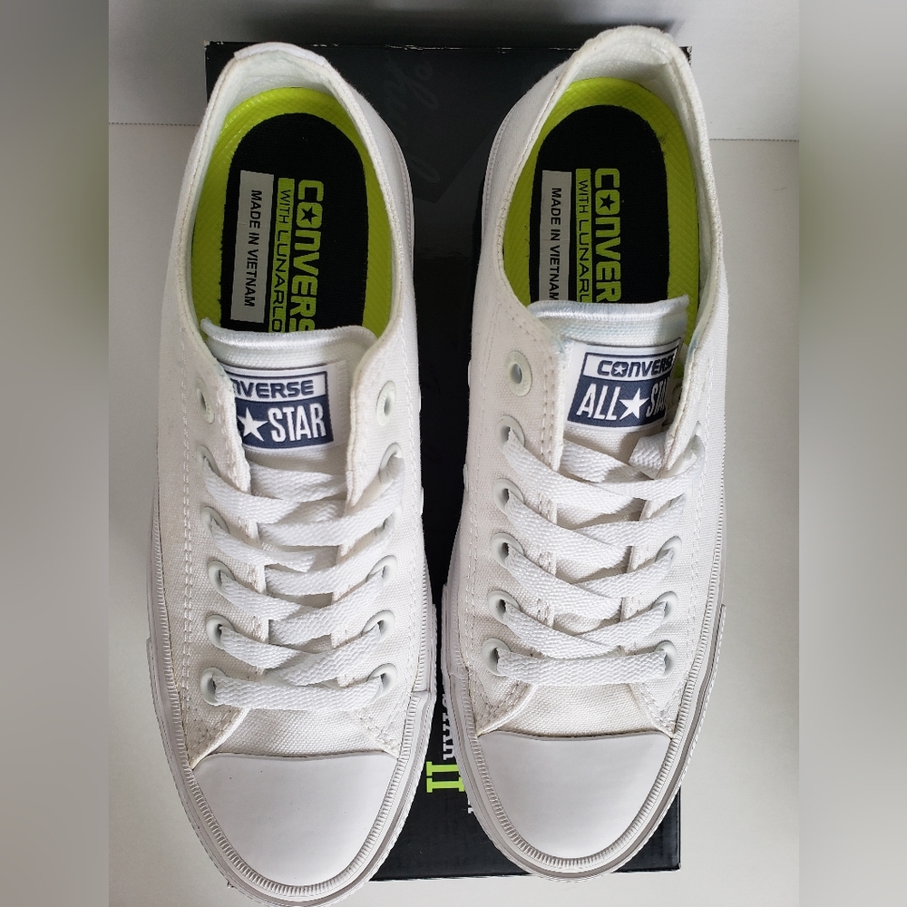 Unisex Converse shoes